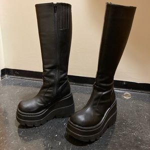 Demonia shaker 100 boots